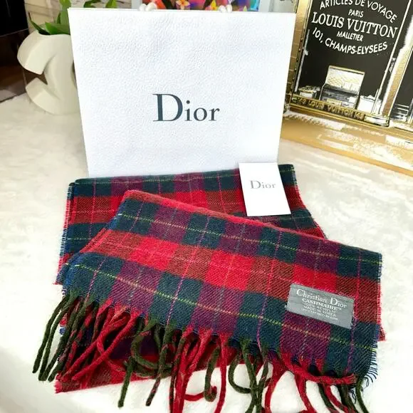 Christian Dior Red Cashmaire 100% acrylic Plaid Scarf GREAT GIFT IDEA! - Picture 3 of 8